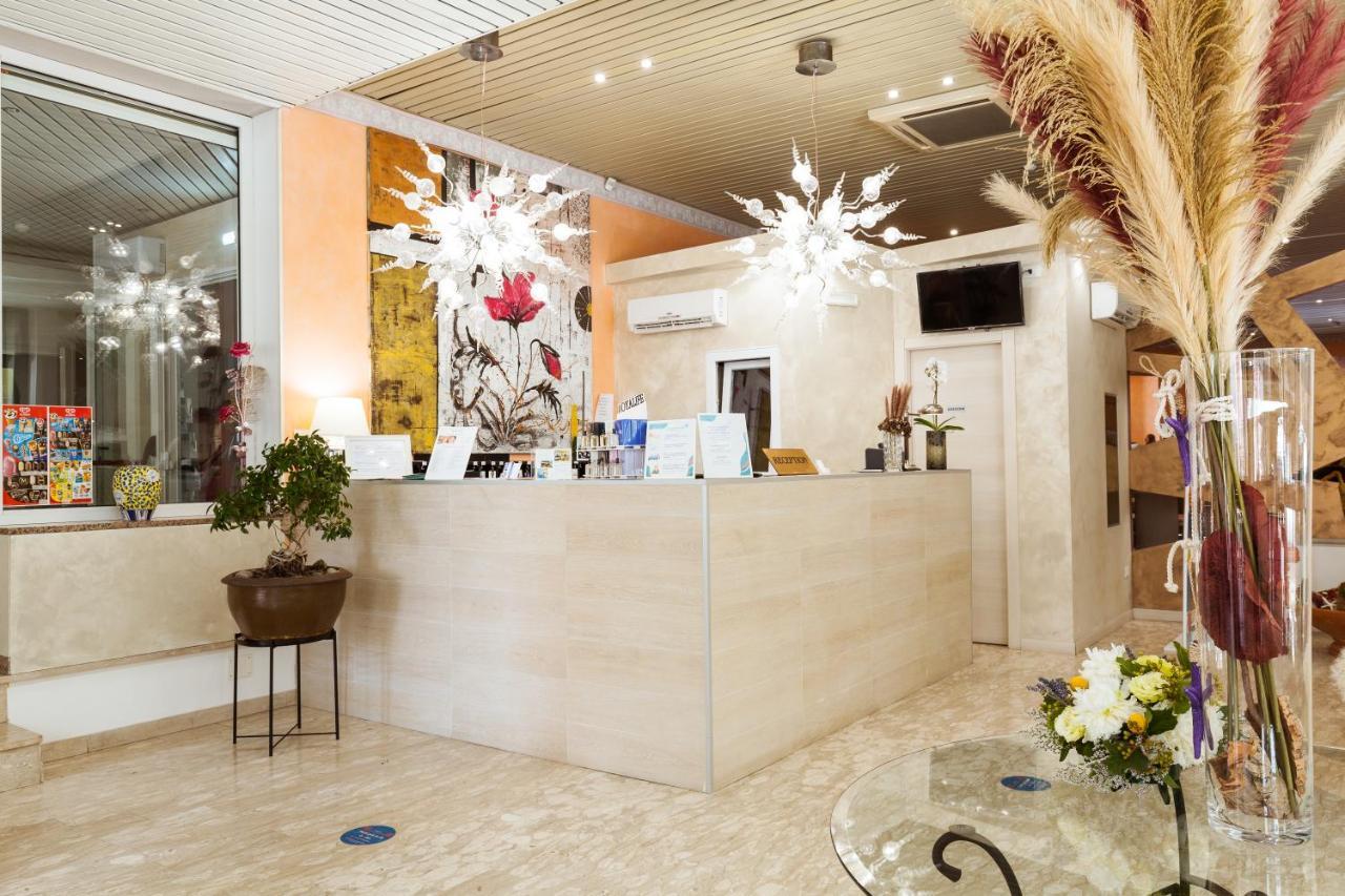 Hotel Al Nuovo Porto Bellaria-Igea Marina Extérieur photo
