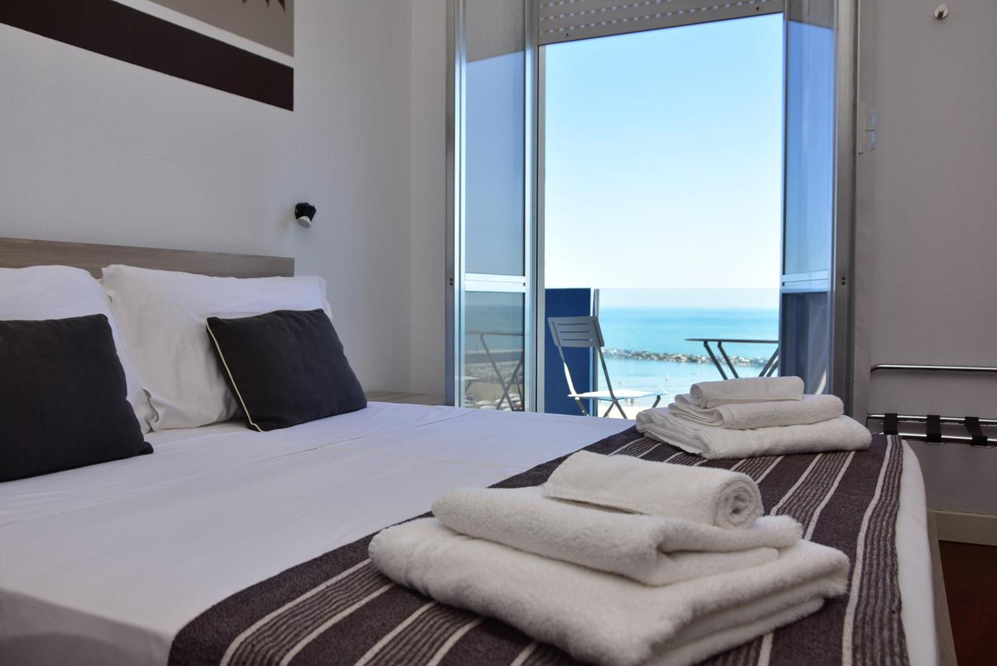 Hotel Al Nuovo Porto Bellaria-Igea Marina Extérieur photo
